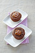 Chocolate fondants with toffee hearts