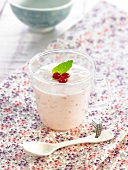 Redcurrant yoghurt