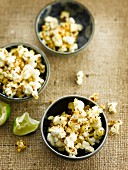 Süsses Popcorn mit Limette