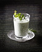 Cucumber juice with mint and dill