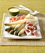 Asparagus with raw and boiled ham,mousseline sauce