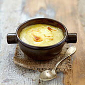 Cream of leek and potato soup with grilled Reblochon