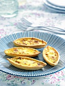 Duck quiche-style Navettes