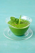 Baby spinach and avocado cream with tarragon