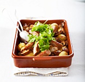 Poultry sausages with potatoes and mushrooms