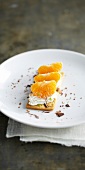 Crisp shortbread with clementines and lime-flavored whipped cream