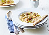 Conchiglie and dried bean minestrona