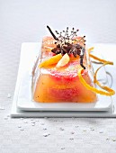 Buche (Baumstammkuchen, Frankreich) aus Zitrusfruchtgelee mit Vanille und Sternanis