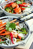 Asian noodles with vegetables and shrimps