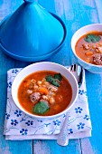 Chorba-Suppe mit Hackbällchen
