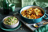 Hähnchen-Tajine mit Zitronen und Mandel-Reis