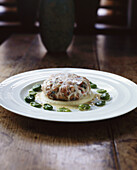 Veal crepinette with broad beans