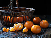 Mandarins whole and peeled
