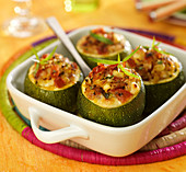 Round courgettes stuffed with tuna