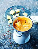 Spicy toffee fondue