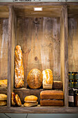 Fresh bread and baguettes in the bakery