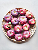 Red apples