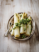 Flemish-Style White Asparagus