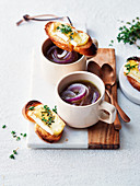 Onion soup, Brie on toasts,thyme and honey
