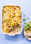 Potato gratin with turkey and mushrooms