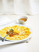 Crêpes with apples and caramel