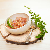 Salmon tartare with grilled sesame seeds