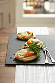 Chicory and scallop flaky pastry tartlets