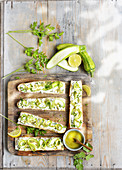 Roast bread with ricotta and courgettes