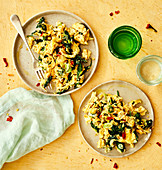 Scrambled eggs with spinach and spring onions