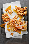 Brittle with sesame and peanuts