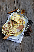 Vanille-Crepes mit Schokoladen-Spiralen