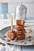 Small rolled cake lollipops