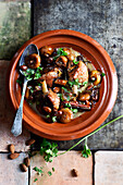 Duck tagine with figs, dates, almonds and cinnamon