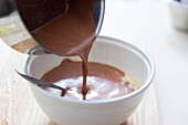 Small chocolate cream desserts.Step by step recipe