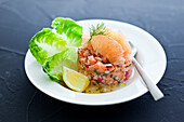 Salmon tartare