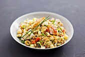 Sweet and salty quinoa salad with chicken