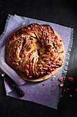 Pink praline Babka
