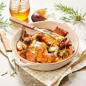 Hare and fig casserole