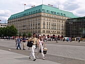 Berlin-Hotel Adlon-Unter den Linden