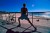 Joggerin, Gymnastik, Bondi Beach, NSW Australien