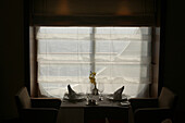 Queen Mary 2, Table at Princess Grill, Queen Mary 2, QM2 Princess Grill.