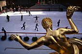 Skating rink, Rockefeller Center, Manhattan NYC, USA