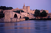 Brücke St. Benezet, Papstpalast, Avingnon, Frankreich