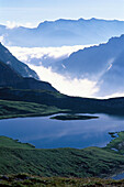 Idyllischer Bergsee, Dolomiten, Südtirol, Italien, Europa