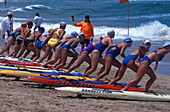 Surf Carnival, Surfboard-Wettschwimmen, der Lifesaver Clubs am Cronulla Beach, Sydney, NSW, Australien
