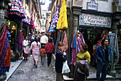 Einkaufsstrasse, Altstadt, nahe Plaza Romanilla Granada, Andalusien
