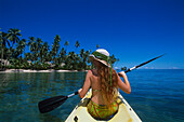 Kanufahrer, Jean-Michel Cousteau Resort bei Savusavu, Vanua Levu, Fiji