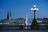 Binnenalster bei Nacht, Hamburg, Deutschland