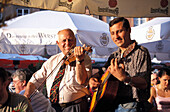 Musiker auf dem Marktplatz, Warschau, Polen, Europa