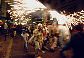 Feuerwerke bei der Correfoc Feuerwerk Parade, Festa de la Merce, Barcelona, Katalonien, Spanien